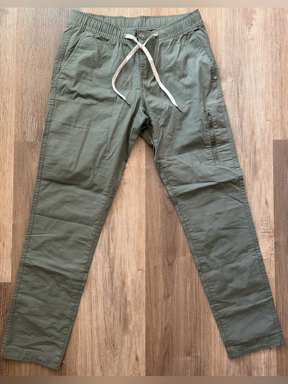 Vuori Pants Mens Sz Small Ripstop Performance Drawstring Jogger Athletic NWOT